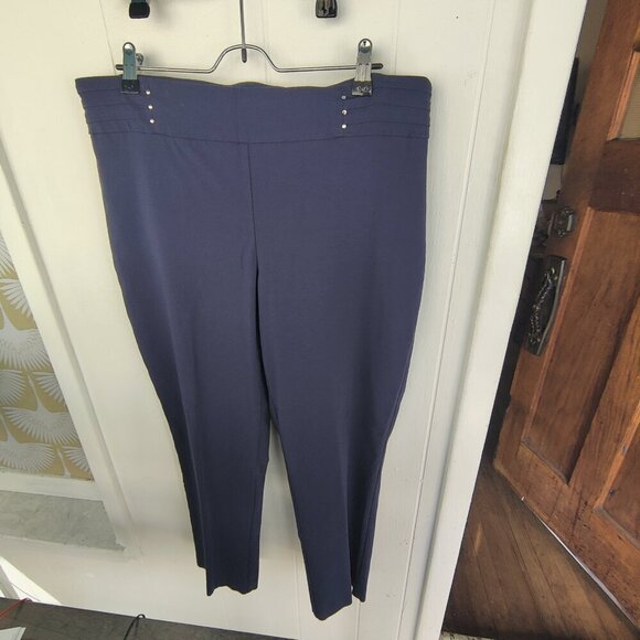 Navy blue stretch pant by JM Collection. Cute pull on style. Grommets & Pleating - Picture 5 of 5